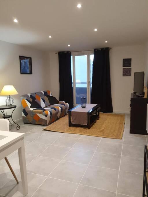 Appartement F3 Eurexpo Groupama Stadium Meyzieu Centre Bagian luar foto